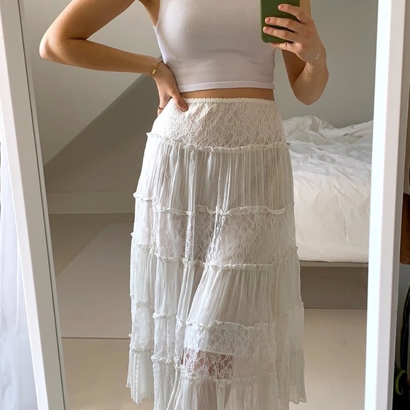 VINTAGE WHITE LACE MIDI SKIRT - Picture 1 of 7